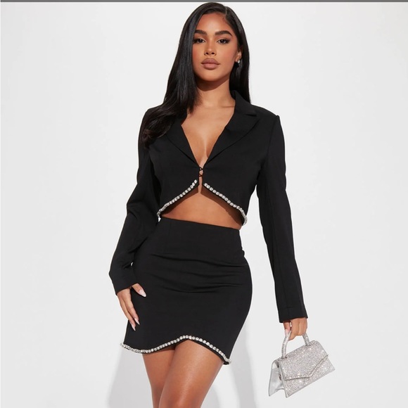Fashion Nova Dresses & Skirts - BLAZER SET NWT FASHION NOVA TWO PIECE BLACK WITH SILVER RHINESTONES
